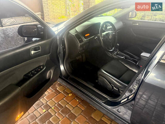 Сірий Хонда Аккорд, об'ємом двигуна 2 л та пробігом 233 тис. км за 7200 $, фото 1 на Automoto.ua