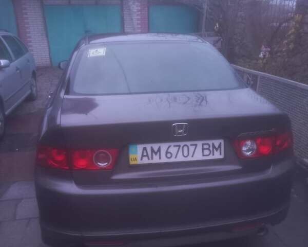 Сірий Хонда Аккорд, об'ємом двигуна 2.4 л та пробігом 180 тис. км за 8300 $, фото 2 на Automoto.ua