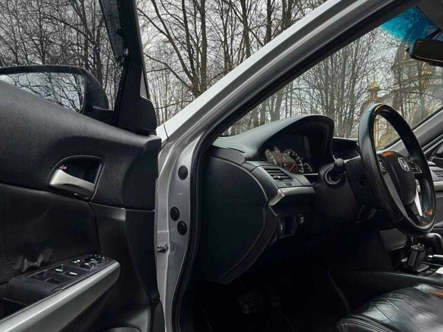 Серый Хонда Аккорд, объемом двигателя 2.4 л и пробегом 260 тыс. км за 6000 $, фото 13 на Automoto.ua