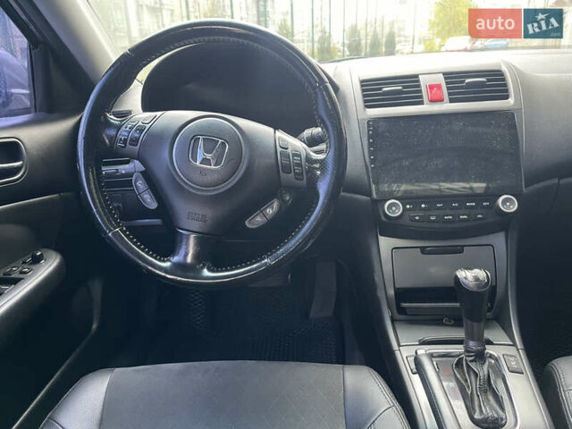 Серый Хонда Аккорд, объемом двигателя 2 л и пробегом 252 тыс. км за 4650 $, фото 13 на Automoto.ua