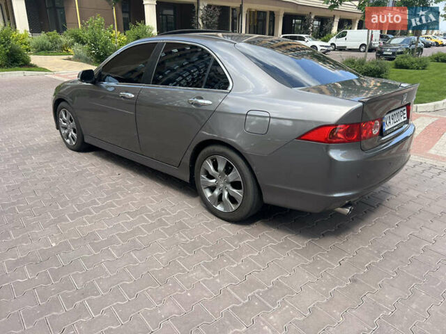 Серый Хонда Аккорд, объемом двигателя 2.4 л и пробегом 250 тыс. км за 7700 $, фото 3 на Automoto.ua