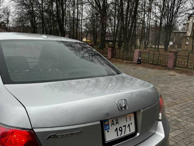 Серый Хонда Аккорд, объемом двигателя 2.4 л и пробегом 260 тыс. км за 6000 $, фото 3 на Automoto.ua