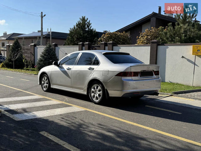 Сірий Хонда Аккорд, об'ємом двигуна 2 л та пробігом 235 тис. км за 6950 $, фото 2 на Automoto.ua