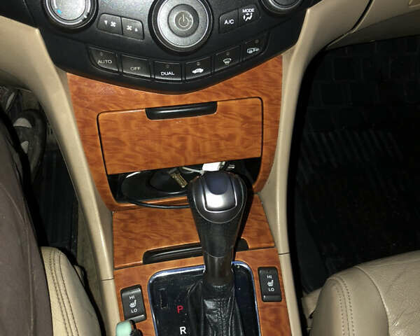 Сірий Хонда Аккорд, об'ємом двигуна 2.35 л та пробігом 244 тис. км за 5600 $, фото 10 на Automoto.ua