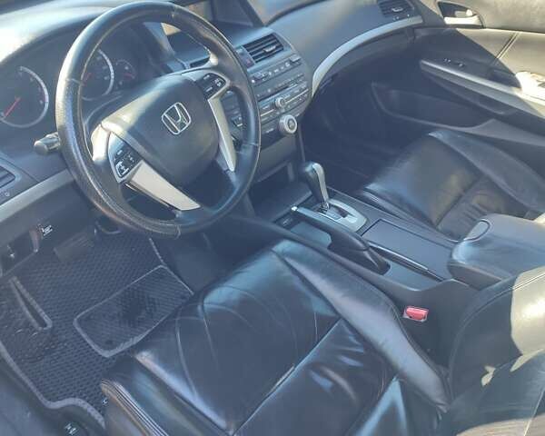 Серый Хонда Аккорд, объемом двигателя 2.35 л и пробегом 415 тыс. км за 5500 $, фото 4 на Automoto.ua