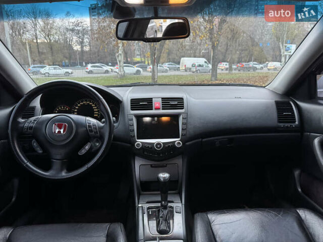 Серый Хонда Аккорд, объемом двигателя 2 л и пробегом 272 тыс. км за 6500 $, фото 13 на Automoto.ua