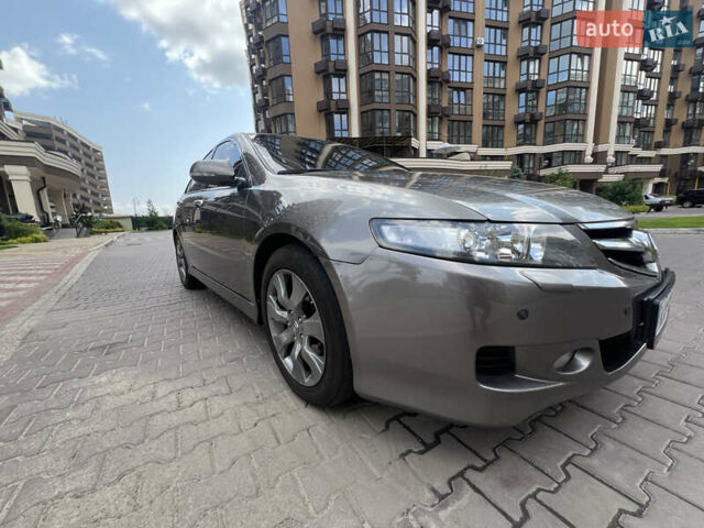 Серый Хонда Аккорд, объемом двигателя 2.4 л и пробегом 250 тыс. км за 7700 $, фото 18 на Automoto.ua