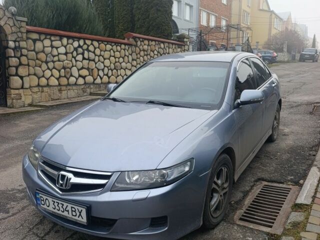 Сірий Хонда Аккорд, об'ємом двигуна 2 л та пробігом 215 тис. км за 6250 $, фото 1 на Automoto.ua