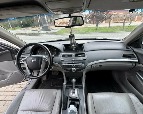 Сірий Хонда Аккорд, об'ємом двигуна 2.35 л та пробігом 210 тис. км за 6400 $, фото 8 на Automoto.ua