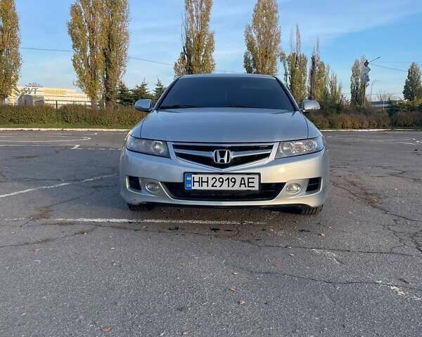 Серый Хонда Аккорд, объемом двигателя 2 л и пробегом 316 тыс. км за 6500 $, фото 1 на Automoto.ua