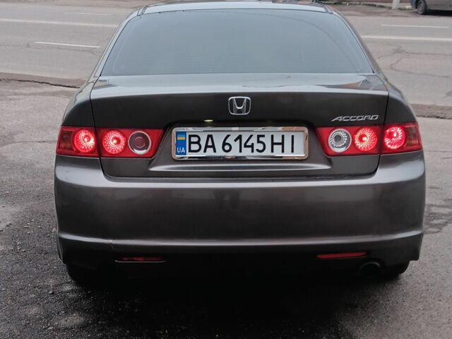Серый Хонда Аккорд, объемом двигателя 2 л и пробегом 264 тыс. км за 5400 $, фото 3 на Automoto.ua