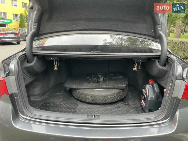 Серый Хонда Аккорд, объемом двигателя 2.4 л и пробегом 150 тыс. км за 11999 $, фото 75 на Automoto.ua