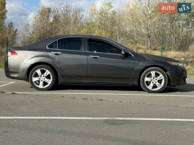 Серый Хонда Аккорд, объемом двигателя 2 л и пробегом 200 тыс. км за 8699 $, фото 3 на Automoto.ua