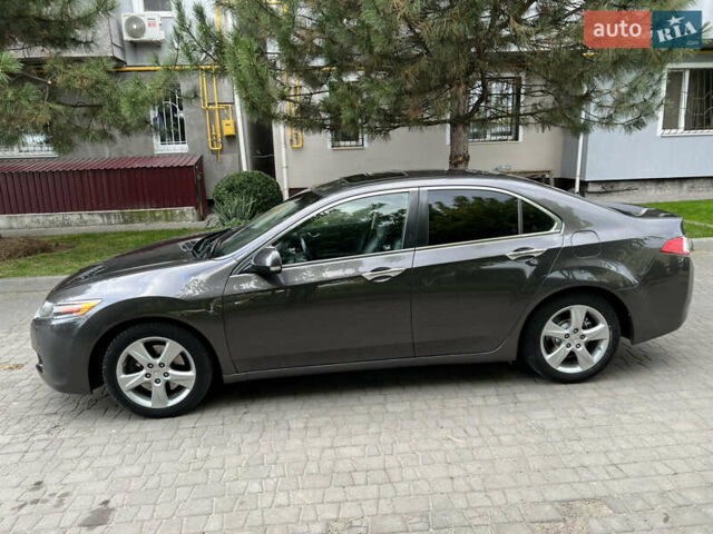 Серый Хонда Аккорд, объемом двигателя 2.4 л и пробегом 248 тыс. км за 8900 $, фото 18 на Automoto.ua