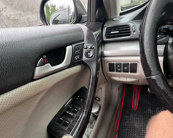 Серый Хонда Аккорд, объемом двигателя 2.2 л и пробегом 341 тыс. км за 8500 $, фото 14 на Automoto.ua