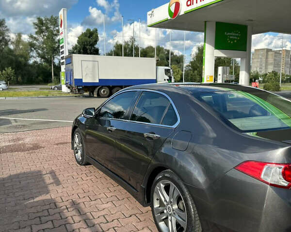 Серый Хонда Аккорд, объемом двигателя 2.35 л и пробегом 245 тыс. км за 9999 $, фото 10 на Automoto.ua