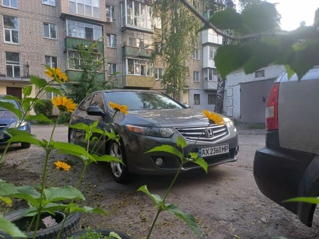 Сірий Хонда Аккорд, об'ємом двигуна 2.4 л та пробігом 254 тис. км за 7875 $, фото 4 на Automoto.ua