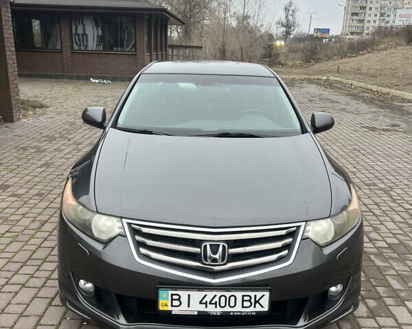 Серый Хонда Аккорд, объемом двигателя 2.35 л и пробегом 196 тыс. км за 9500 $, фото 2 на Automoto.ua