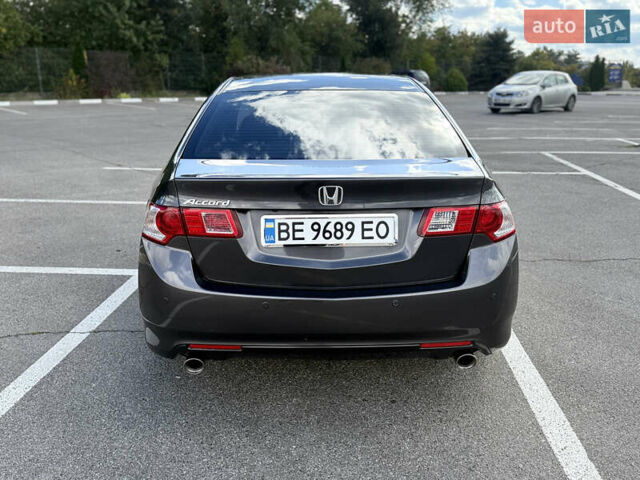 Серый Хонда Аккорд, объемом двигателя 2.35 л и пробегом 212 тыс. км за 9700 $, фото 5 на Automoto.ua