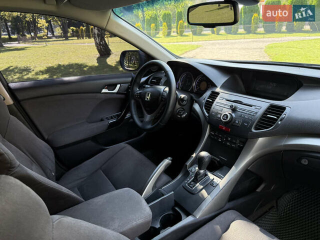 Сірий Хонда Аккорд, об'ємом двигуна 2 л та пробігом 298 тис. км за 8800 $, фото 26 на Automoto.ua