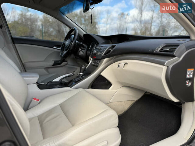 Серый Хонда Аккорд, объемом двигателя 2 л и пробегом 200 тыс. км за 8699 $, фото 11 на Automoto.ua