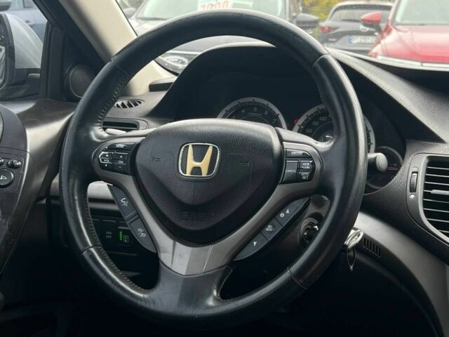 Серый Хонда Аккорд, объемом двигателя 2 л и пробегом 245 тыс. км за 7400 $, фото 15 на Automoto.ua