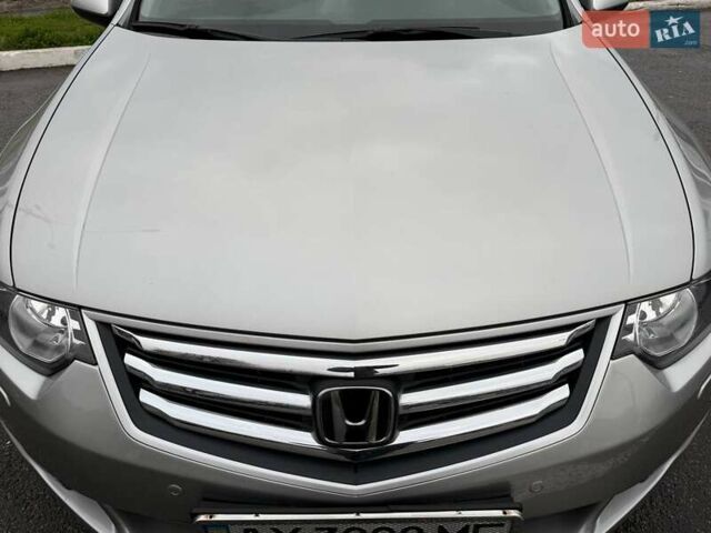 Хонда Аккорд 2008 в Харькове на Automoto.ua Серый Хонда Аккорд, объемом двигателя 2.4 л и пробегом 47 тыс. км за 14750 $, фото 28 на Automoto.ua
