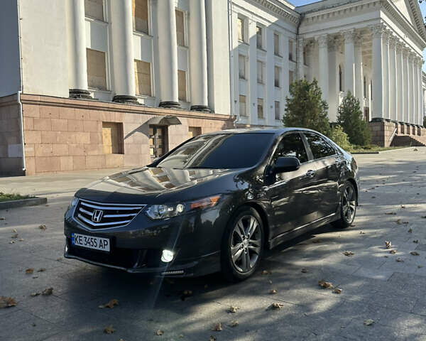 Серый Хонда Аккорд, объемом двигателя 2.4 л и пробегом 163 тыс. км за 10500 $, фото 1 на Automoto.ua