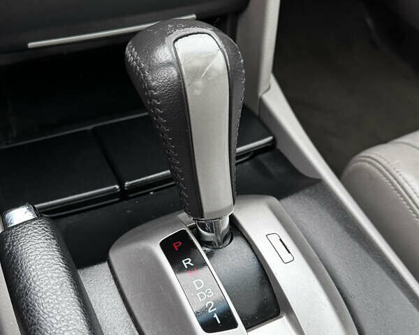 Сірий Хонда Аккорд, об'ємом двигуна 2.4 л та пробігом 231 тис. км за 6250 $, фото 20 на Automoto.ua