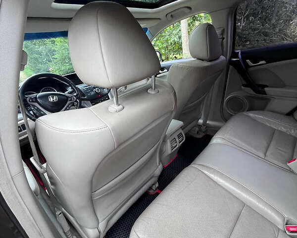 Серый Хонда Аккорд, объемом двигателя 2.2 л и пробегом 341 тыс. км за 8500 $, фото 20 на Automoto.ua