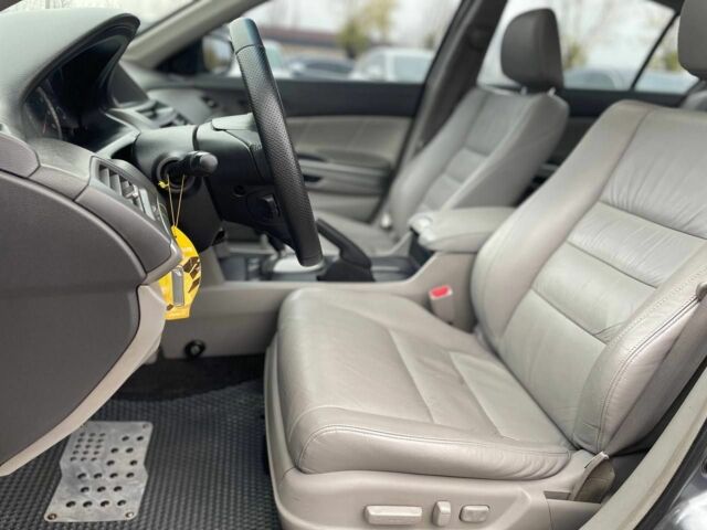 Сірий Хонда Аккорд, об'ємом двигуна 2.4 л та пробігом 171 тис. км за 8800 $, фото 15 на Automoto.ua