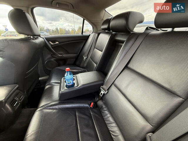 Серый Хонда Аккорд, объемом двигателя 2.35 л и пробегом 212 тыс. км за 9700 $, фото 15 на Automoto.ua