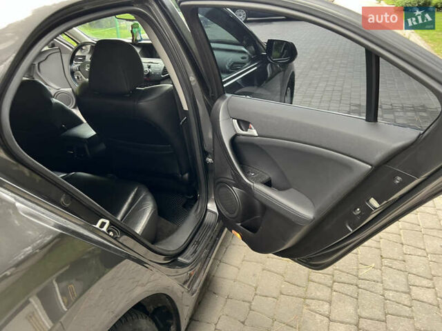 Серый Хонда Аккорд, объемом двигателя 2.4 л и пробегом 248 тыс. км за 8900 $, фото 31 на Automoto.ua