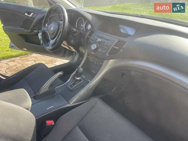 Серый Хонда Аккорд, объемом двигателя 2 л и пробегом 344 тыс. км за 8329 $, фото 8 на Automoto.ua