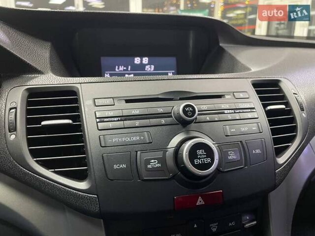 Серый Хонда Аккорд, объемом двигателя 2 л и пробегом 291 тыс. км за 6290 $, фото 20 на Automoto.ua