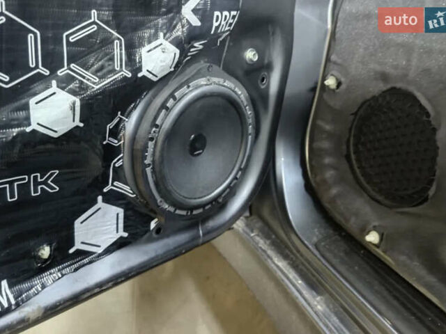 Серый Хонда Аккорд, объемом двигателя 2.4 л и пробегом 210 тыс. км за 11000 $, фото 15 на Automoto.ua