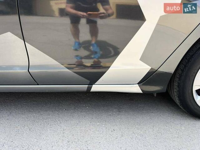 Серый Хонда Аккорд, объемом двигателя 2.4 л и пробегом 268 тыс. км за 8700 $, фото 11 на Automoto.ua