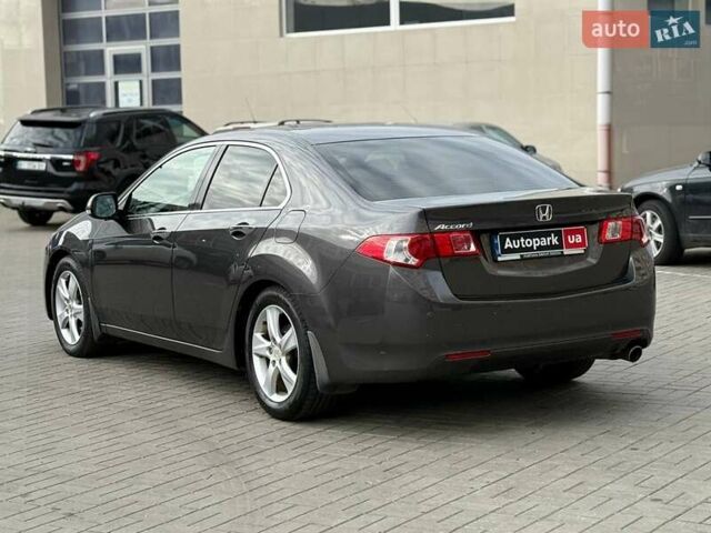 Серый Хонда Аккорд, объемом двигателя 2 л и пробегом 313 тыс. км за 8990 $, фото 4 на Automoto.ua