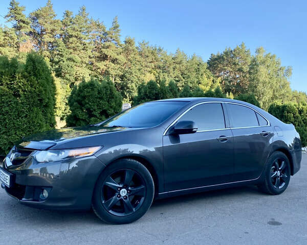 Серый Хонда Аккорд, объемом двигателя 2 л и пробегом 250 тыс. км за 8000 $, фото 1 на Automoto.ua