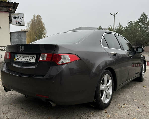 Серый Хонда Аккорд, объемом двигателя 2.4 л и пробегом 291 тыс. км за 9100 $, фото 8 на Automoto.ua