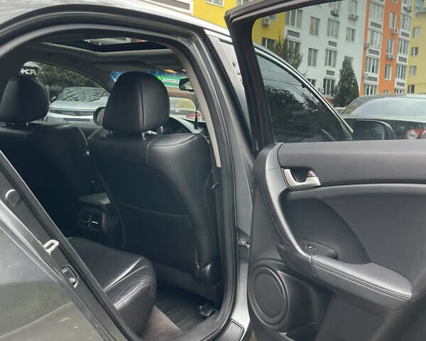 Серый Хонда Аккорд, объемом двигателя 2.4 л и пробегом 150 тыс. км за 11999 $, фото 61 на Automoto.ua