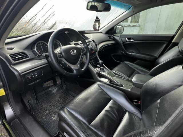 Сірий Хонда Аккорд, об'ємом двигуна 2.4 л та пробігом 245 тис. км за 9600 $, фото 4 на Automoto.ua