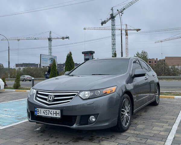 Серый Хонда Аккорд, объемом двигателя 2.4 л и пробегом 150 тыс. км за 11999 $, фото 2 на Automoto.ua