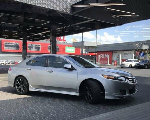 Сірий Хонда Аккорд, об'ємом двигуна 2.4 л та пробігом 247 тис. км за 10000 $, фото 7 на Automoto.ua