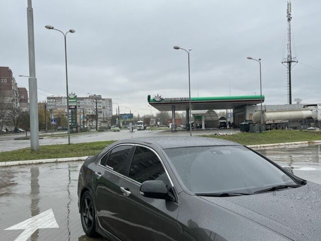 Сірий Хонда Аккорд, об'ємом двигуна 2.4 л та пробігом 295 тис. км за 8299 $, фото 4 на Automoto.ua