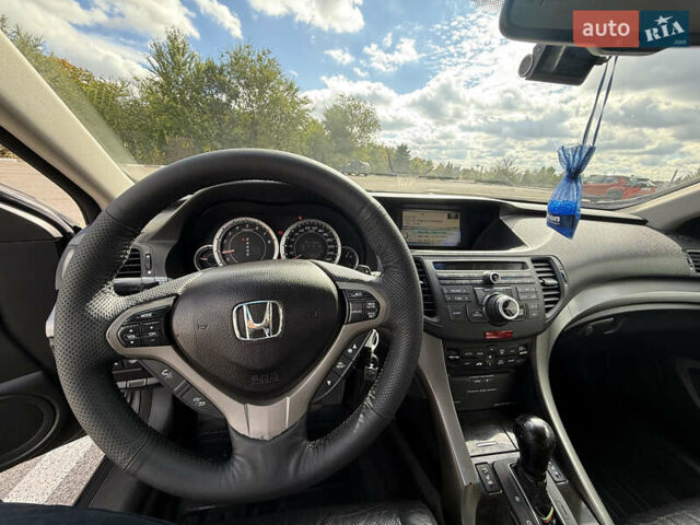 Серый Хонда Аккорд, объемом двигателя 2.35 л и пробегом 212 тыс. км за 9700 $, фото 11 на Automoto.ua