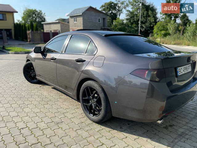 Сірий Хонда Аккорд, об'ємом двигуна 2.4 л та пробігом 260 тис. км за 8000 $, фото 4 на Automoto.ua