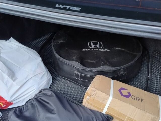 Сірий Хонда Аккорд, об'ємом двигуна 2 л та пробігом 285 тис. км за 5900 $, фото 4 на Automoto.ua