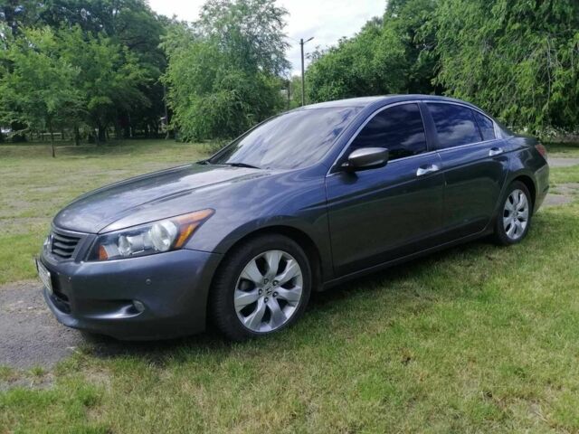 Серый Хонда Аккорд, объемом двигателя 3.5 л и пробегом 200 тыс. км за 8200 $, фото 4 на Automoto.ua