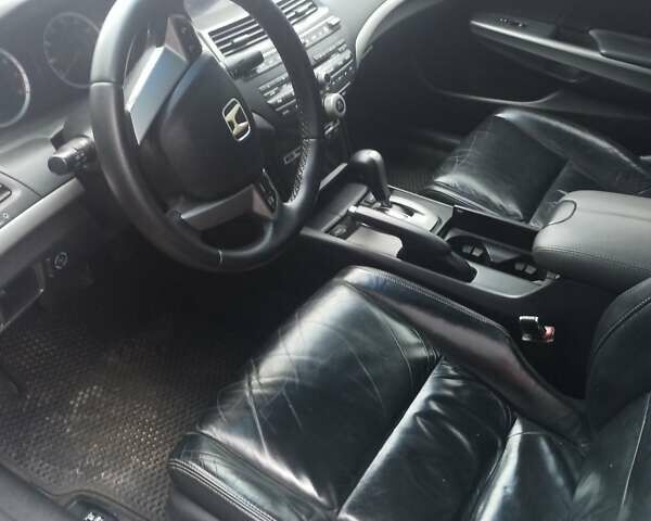 Серый Хонда Аккорд, объемом двигателя 2.4 л и пробегом 242 тыс. км за 7800 $, фото 2 на Automoto.ua